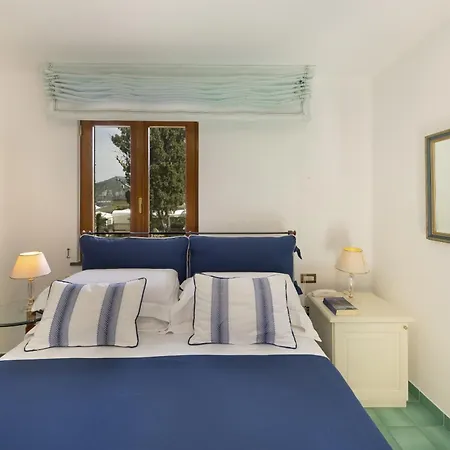 Sorrentovibes - In Center With Gardens And Outdoor Space Sorrente