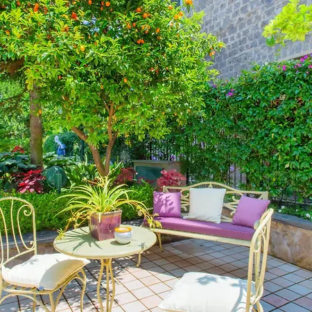 Sorrentovibes - In Center With Gardens And Outdoor Space Villa Sorrente