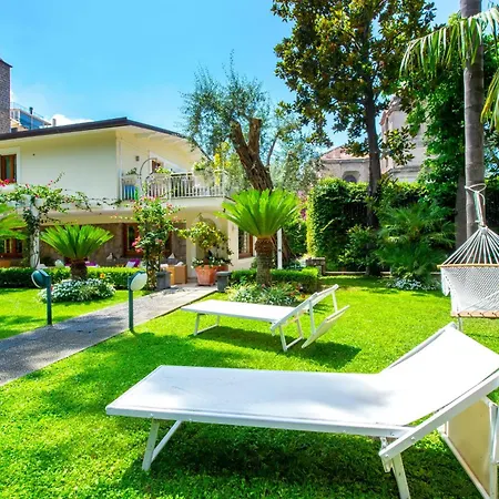 Sorrentovibes - In Center With Gardens And Outdoor Space * Sorrente