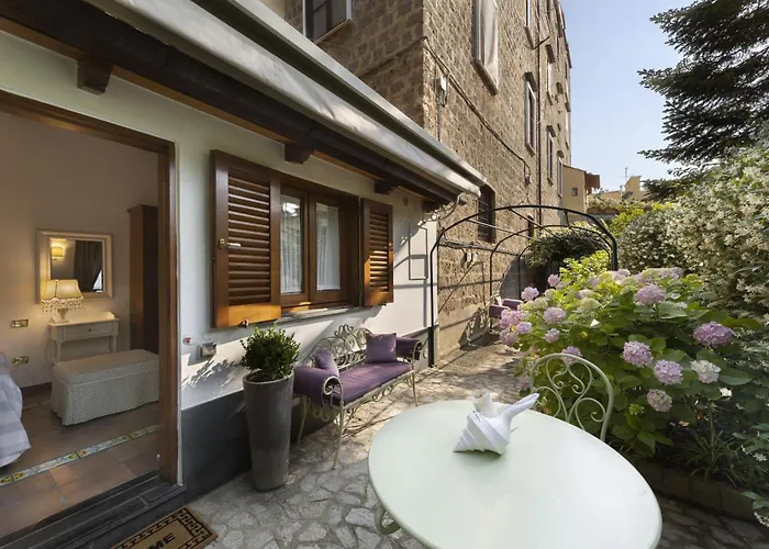 Villa Sorrentovibes - In Center With Gardens And Outdoor Space *