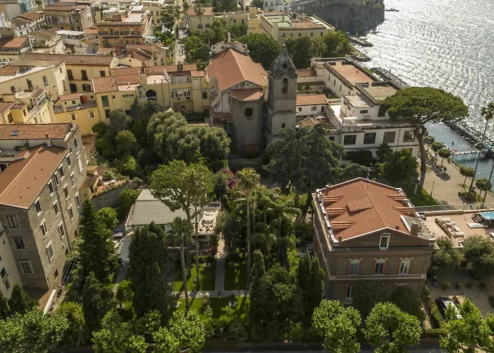 Villa Sorrentovibes - In Center With Gardens And Outdoor Space
